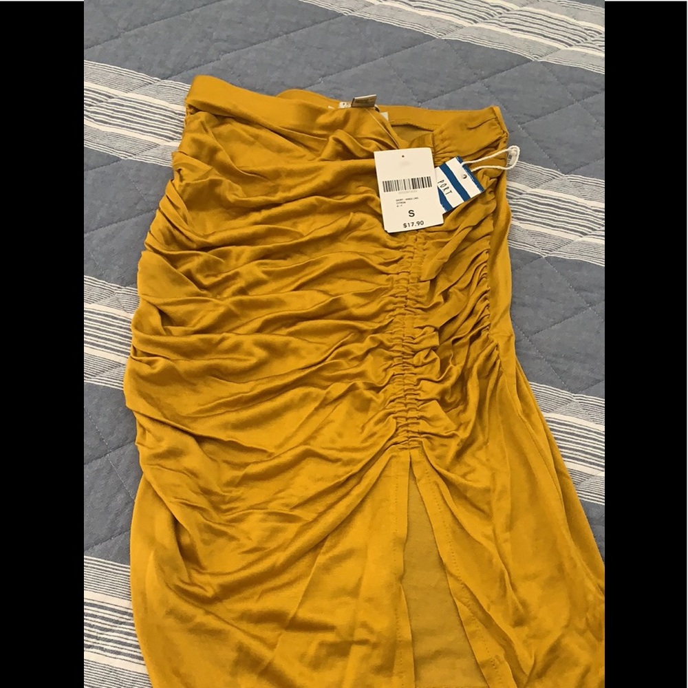 Forever 21 Side-Slit Skirt ✨